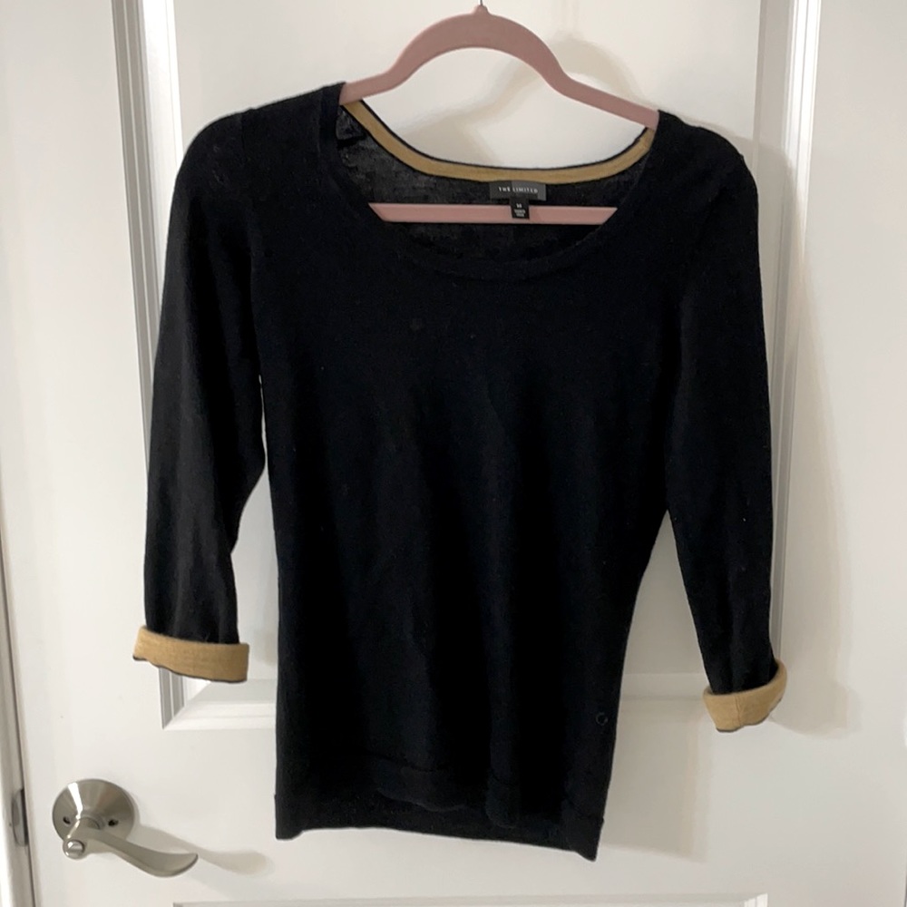 The Limited, size M, scoop neck, thin, 3/4 sleeve sweater.